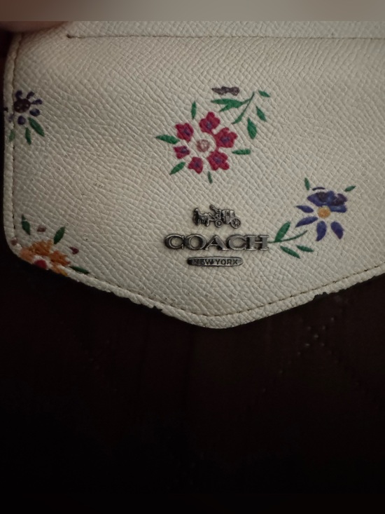 Coach Handbags - COACH not authentic White Floral Small Wallet – White Floral Print